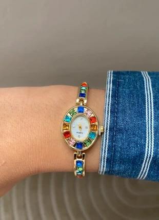 Montre femme dorée à strass –  neuve élégante et chic, état: Neuf sans étiquette, taille: Taille unique, 25,00 €, 26,95 € Protection acheteurs incluse