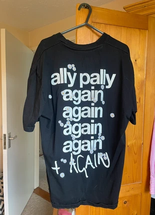 Fred again ally pally top, brand: fred again, condition: Good, size: S, £35.00, £37.45 includes Buyer Protection