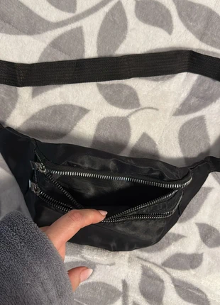 Riñonera negra de dos bolsillos – En perfecto estado!, marca: Shein, estado: Novo sem etiquetas, €5.90, €6.90 inclui Proteção do Comprador