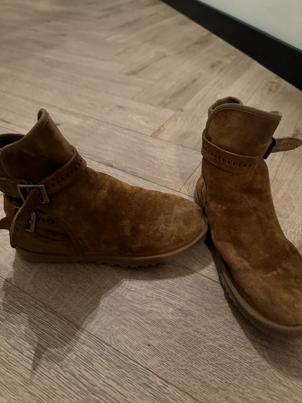 Uggs australia 2