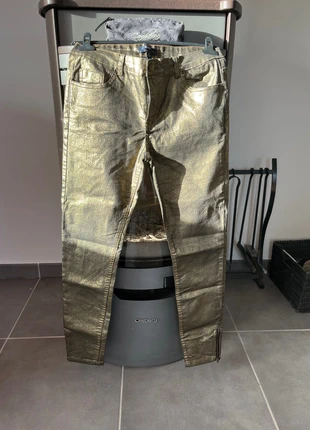 Jean skinny kiabi, marke: Kiabi, zustand: Neu, größe: M / 38 / 10, 5,00 €, 5,95 € inklusive Vinted-Käuferschutz