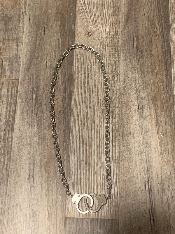 handcuff necklace