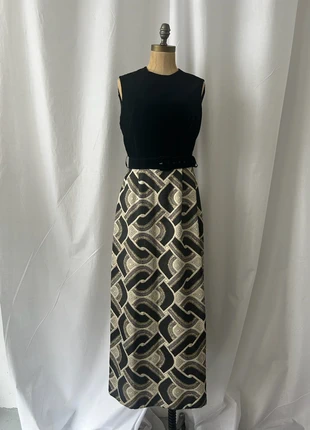 Vintage 1970s Velvet Geometric Maxi Dress D029, marque: Vintage Dressing, état: Très bon état, taille: M / 38 / 10, 119,00 €, 125,65 € Protection acheteurs incluse