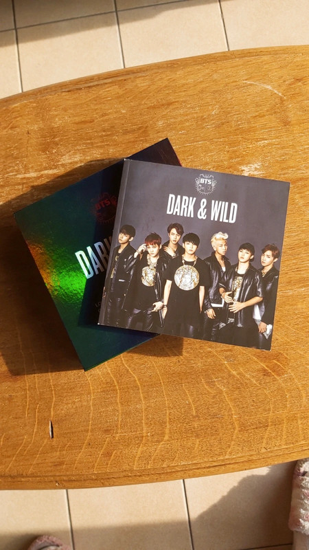 BTS  BTS 1st Album [Dark & Wild]