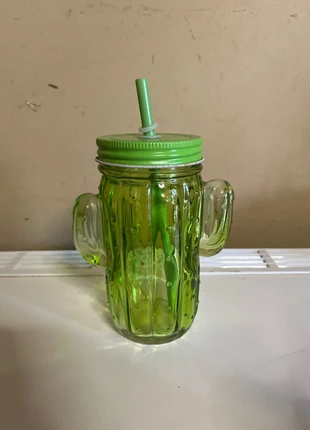 Mug avec paille, marca: Mug, estado: Muito bom, €2.00, €2.80 inclui Proteção do Comprador