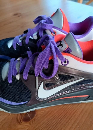 Basket Nike KD15 basketball, marke: Nike, zustand: Sehr gut, größe: 42.5, 42,00 €, 44,80 € inklusive Vinted-Käuferschutz