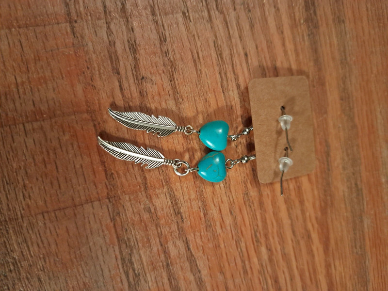 Silver feather earrings with turquoise heart 4