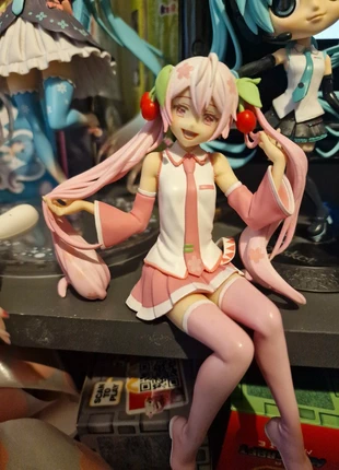 Sakura Miku Noodle Stopper Figure 💗🌸, brand: FuRyu, condition: New with tags, size: Preemie, up to 44cm, €20.00, €21.70 includes Buyer Protection