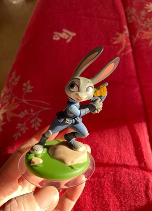 Figurine Disney 3.0 Judy hoppes , marque: Disney Infinity, état: Très bon état, taille: Taille unique, 10,00 €, 11,20 € Protection acheteurs incluse