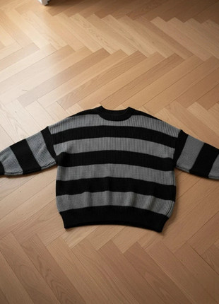 Pull rayé oversize noir gris streetwear casual, marque: Urban Collection, état: Très bon état, taille: M / 38 / 10, 39,99 €, 42,69 € Protection acheteurs incluse