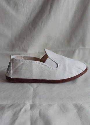 Sabrinas brancas - Flossy Style n°36, marca: flossy style, estado: Muito bom, tamanho: 36, €3.00, €3.85 inclui Proteção do Comprador