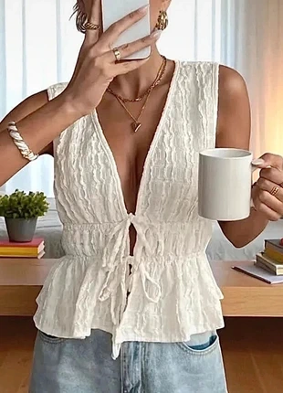 Top couleur creme à nouer, marke: Sun vintage, zustand: Sehr gut, größe: S / 36 / 8, 14,00 €, 15,40 € inklusive Vinted-Käuferschutz