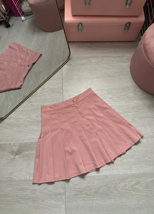 Jupe plissée, brand: H&M, condizioni: Ottime, taglia: S / IT 40 / EU 36, €5.00, €5.95 include la Protezione acquisti