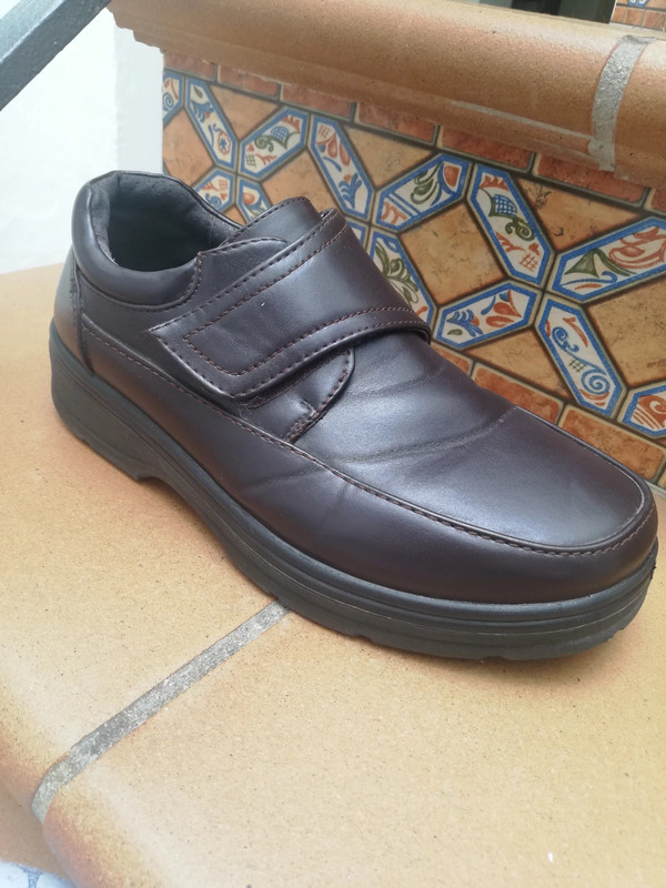 Zapatos de caballero color marrón de Galeria del coleccionista -