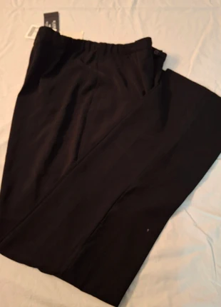 Pantalone donna dritti, brand: Agadir, condizioni: Nuovo con cartellino, taglia: 5XL / IT 54 / EU 50, €15.00, €16.45 include la Protezione acquisti