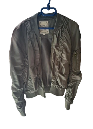 Blouson kaki Kaporal, marca: Kaporal, estado: Muy bueno, tamaño: S / 36 / 8, 4,50 €, 5,43 € Protección al comprador incluida