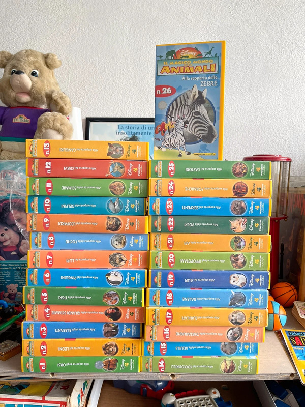 Il magico mondo degli animali Disney 26 VHS De Agostini junior