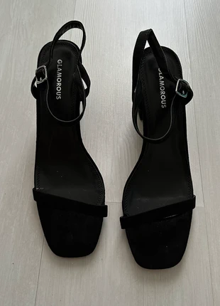 Sandales à petits talons noir - glamorous - 41 - neuves, marque: Glamorous, état: Neuf sans étiquette, taille: 41, 10,00 €, 11,20 € Protection acheteurs incluse