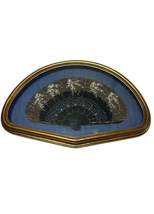 Quadro ventaglio vintage con cornice dorata classica da parete, merk: Quadro, staat: Goed, € 20,00, € 21,70 inclusief Kopersbescherming