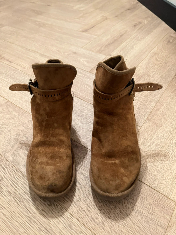 Uggs australia 1