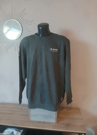 Sweat col rond Carhartt Taille XL gris. Collaboration entreprise, marke: Carhartt, zustand: Neu, größe: XL, 22,00 €, 23,80 € beinhaltet Vinted-Käuferschutz Pro