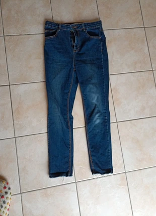 Jean slim 38, marke: Pimkie, zustand: Sehr gut, größe: M / 38 / 10, 2,00 €, 2,80 € inklusive Vinted-Käuferschutz