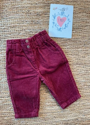 Pantalon velours 3mois fille, marca: Kiabi, estado: Novo sem etiquetas, tamanho: 3-6 meses / 62 cm, €3.00, €3.85 inclui Proteção do Comprador