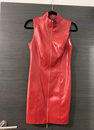 Robe simili rouge, condizioni: Ottime, taglia: M / IT 42 / EU 38, €8.00, €9.10 include la Protezione acquisti