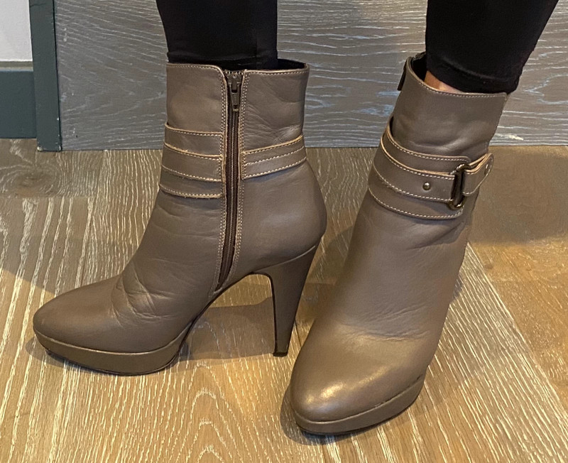 Bcbg hotsell jane bootie