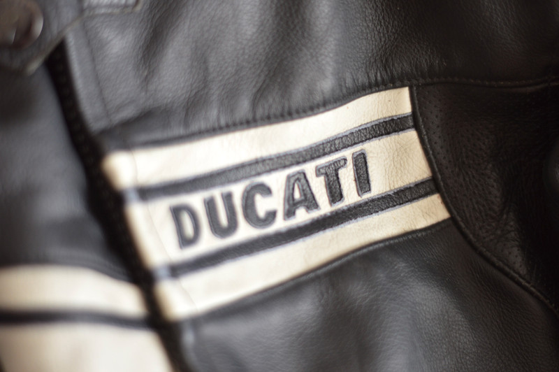 Giacca Dainese Ducati in Pelle da uomo, Tuta divisibile vintage cafè racer  +pantalone