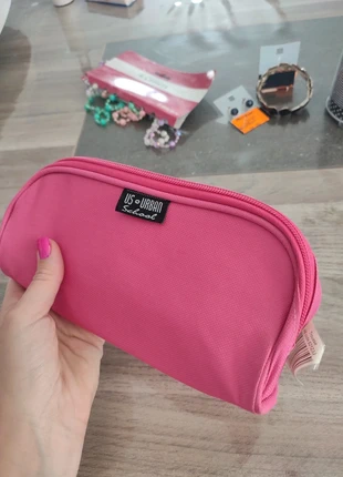 Trousse neuve, marque: Auchan, état: Neuf avec étiquette, 1,00 €, 1,75 € Protection acheteurs incluse