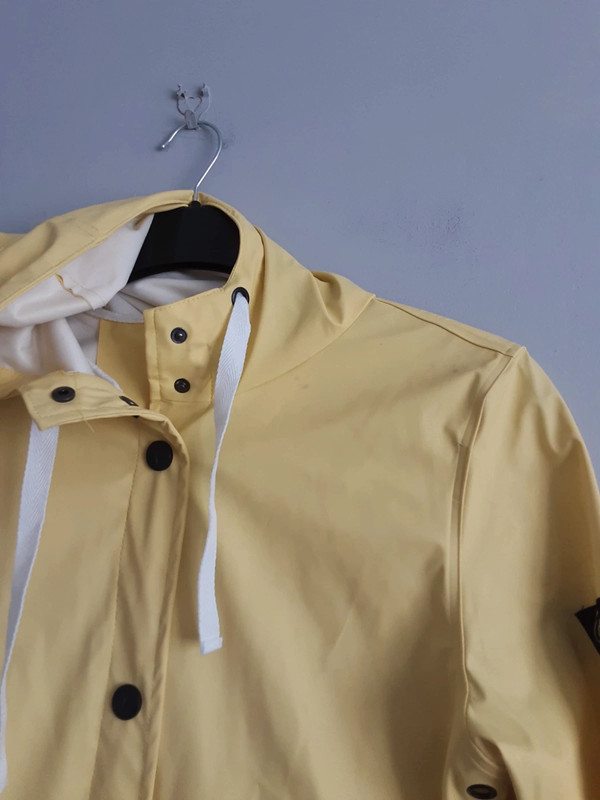 Ladies Raincoat Vinted