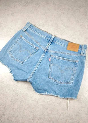 Short en Jean Levi's 501 bleu clair Femme - Bord effiloché - Taille 40, marca: Levi's, estado: Muy bueno, tamaño: L / 40 / 12, 35,00 €, 37,45 € Protección al comprador Pro incluida