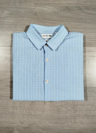 Chemise Lacoste bleue en lin à carreaux L, marque: Lacoste, état: Neuf sans étiquette, taille: L, 20,00 €, 21,70 € Protection acheteurs incluse