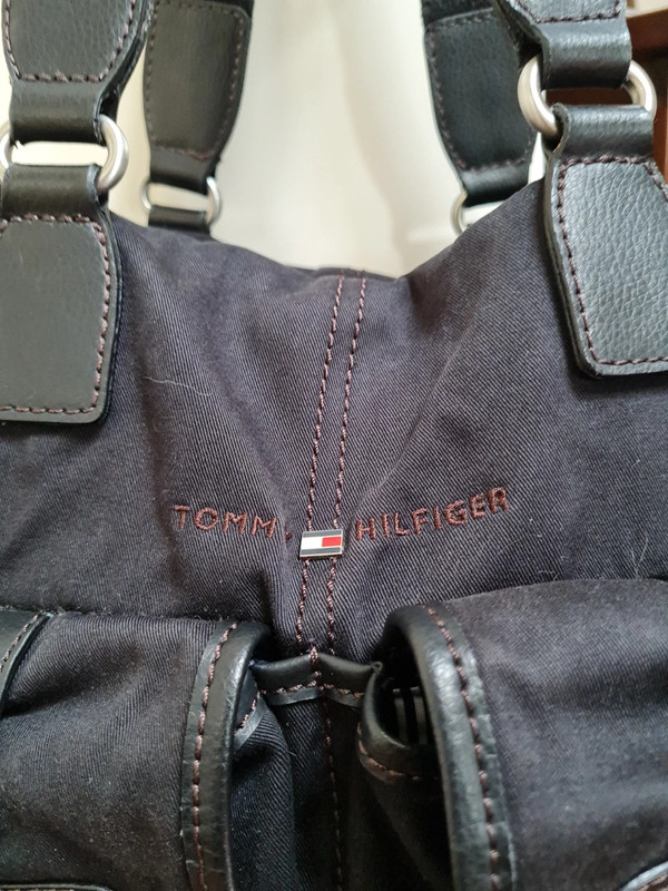 Borsa tommy sales hilfiger nera