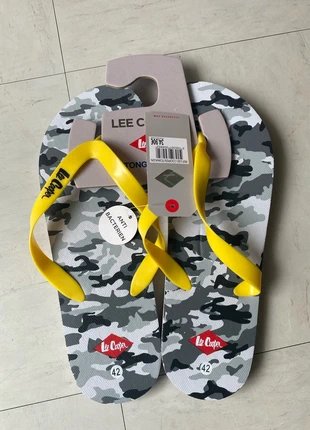 Superbe paire de tongs, taille 42, Lee Cooper, marke: Lee Cooper, zustand: Neu, mit Etikett, größe: 42, 5,00 €, 5,95 € inklusive Vinted-Käuferschutz