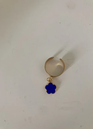 bague breloque bleu foncé, marke: Fait Main, zustand: Neu, größe: Größenverstellbar, 4,00 €, 4,90 € inklusive Vinted-Käuferschutz