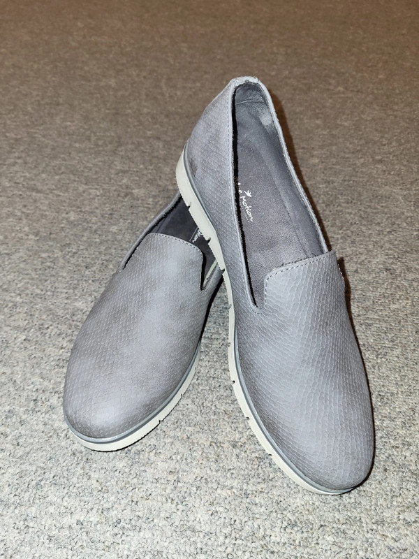 Graue Slipon Schuhe mit leichtem Keilabsatz Größe 38 con Blue Motion 3