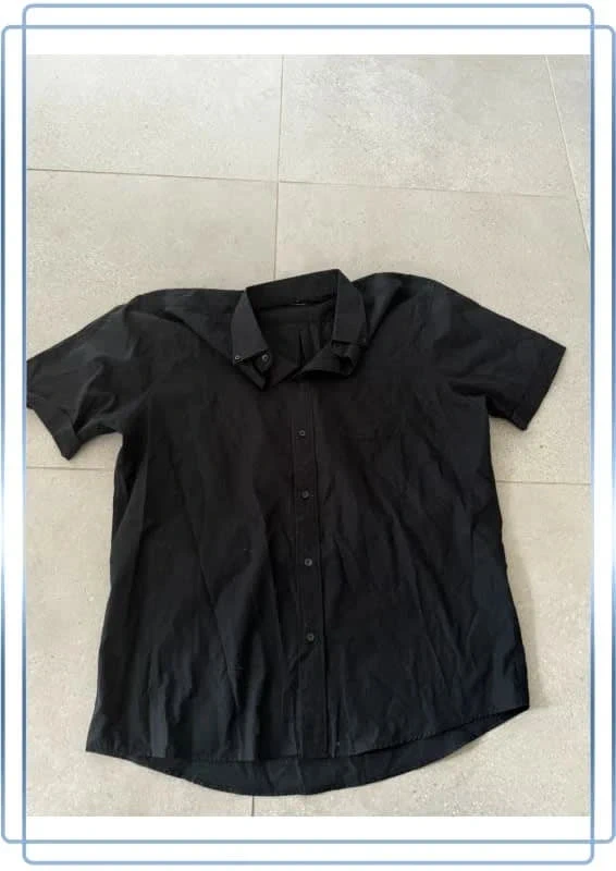 Chemise noire à manches courtes Cargo collection, taille 43/44, trsè bon état