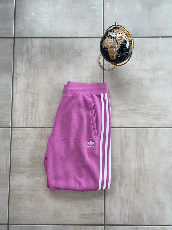 Jogging adidas taille L couleur lila neuf