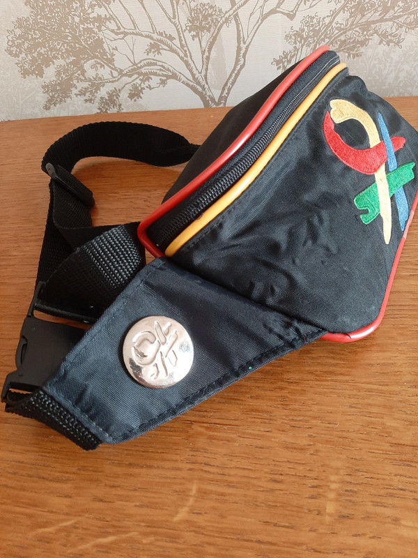 Vintage United Colors of Benetton bum bag