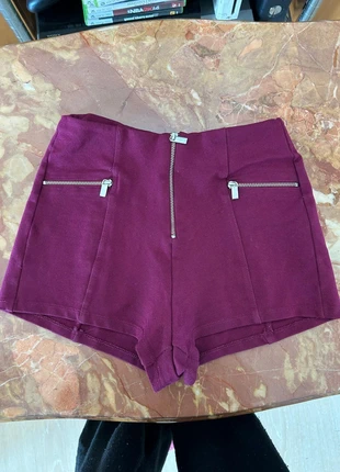 Shorts Bershka Girls fucsia - taglia 34 (XS), brand: Bershka, condizioni: Ottime, taglia: XS / IT 38 / EU 34, €6.00, €7.00 include la Protezione acquisti