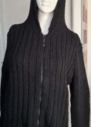 gilet épais noir avec capuche Kiabi XL, marca: Kiabi, estado: Bueno, tamaño: XL / 42 / 14, 7,00 €, 8,05 € Protección al comprador incluida