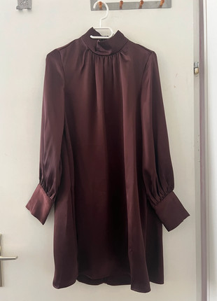 NEU Bluse - edel & ungetragen, marke: H&M, zustand: Neu, größe: XS / 34 / 6, 9,00 €, 10,15 € inklusive Vinted-Käuferschutz