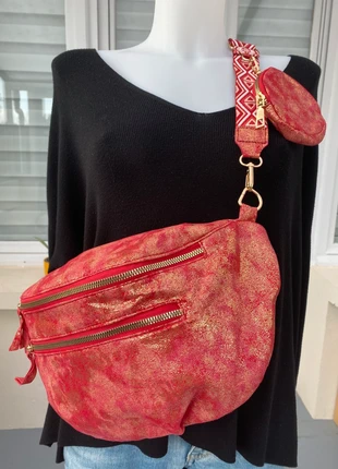 Grand sac banane Rouge / Doré en toile de coton et porte-monnaie assorti, condition: Very good, €25.00, €26.95 includes Buyer Protection Pro