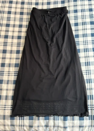 black silk midiskirt jupe en soie, marque: UNE, état: Très bon état, taille: XS / 34 / 6, 6,00 €, 7,00 € Protection acheteurs incluse