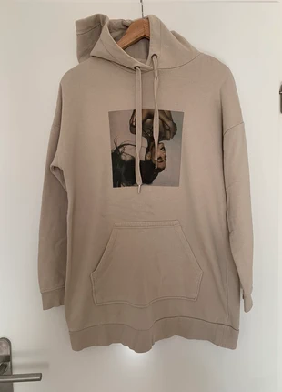 Sweat à capuche beige H&M Ariana Grande, marke: H&M, zustand: Sehr gut, größe: S / 36 / 8, 2,00 €, 2,80 € inklusive Vinted-Käuferschutz