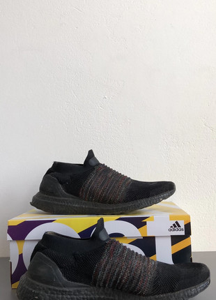 Adidas ultra boost laceless black xs online