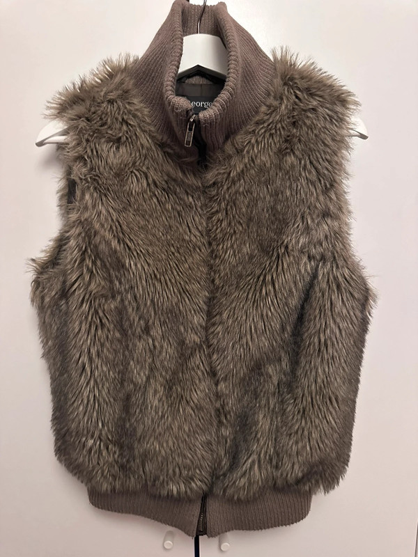 Brown fluffy y2k gilet/ body warmer