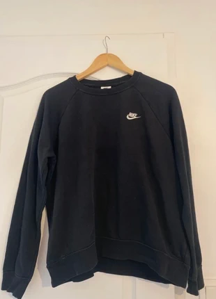Pull Nike noir, marke: Nike, zustand: Sehr gut, größe: L, 16,00 €, 17,50 € inklusive Vinted-Käuferschutz